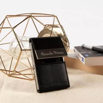 Porta biglietti da visita in pelle con targhetta incisa