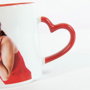 Tazza maniglia rossa cuore personalizzato