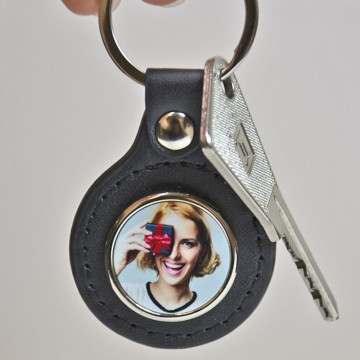 Portachiavi rotondo in similpelle personalizzato con foto