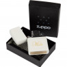Accendino bianco Zippo inciso