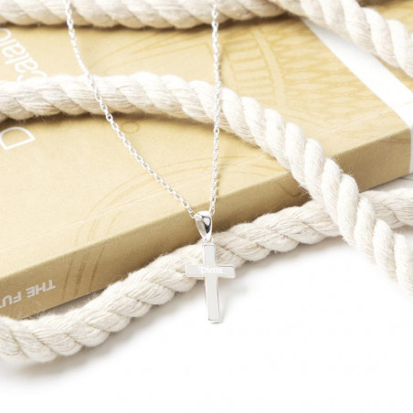 Collana con croce in argento Collana con croce in argento