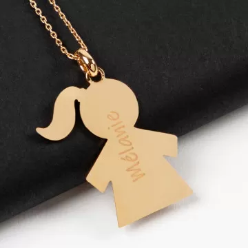 Collana con incisione bambina placcata in oro giallo 18 carati