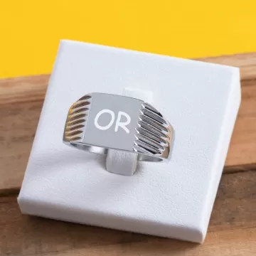 Anello con sigillo in acciaio originale personalizzato - Incisione su anello da uomo