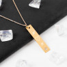 Collana in placcato oro con incisione iniziale