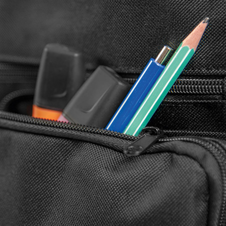 Dettaglio della grande borsa a tracolla Dettaglio della grande borsa a tracolla