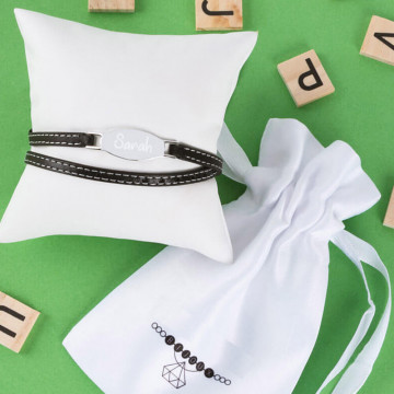 Bracciale da uomo inciso con doppio cordone in cuoio