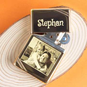 Accendino Zippo vintage in ottone dorato personalizzato