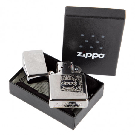 Zippo filigree inciso nella sua scatola di chiusura Zippo filigree inciso nella sua scatola di chiusura