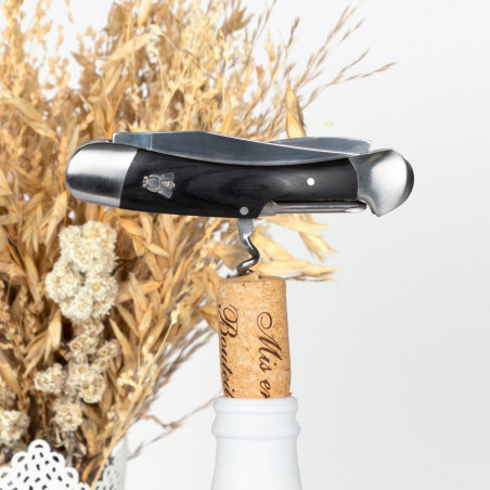 Coltello multifunzione nero inciso Coltello multifunzione nero inciso