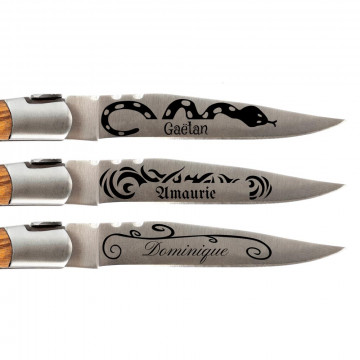 Coltello Baladéo personalizzato con incisione tattoo e testo