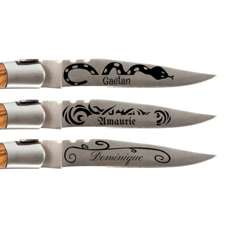 Design disponibile sul tatuaggio della lama del coltello