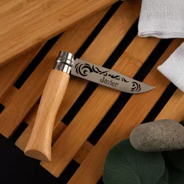 Coltello Opinel personalizzato inciso sul tatuaggio di incisione e testo
