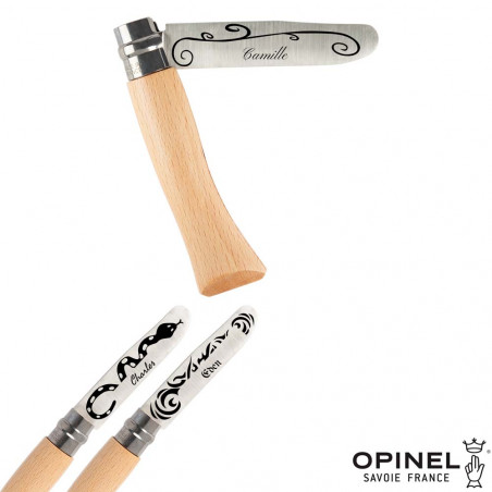 Tatuaggio del bambino del coltello Opinel inciso Tatuaggio del bambino del coltello Opinel inciso