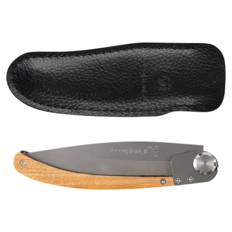 Coltello safari personalizzato con la sua custodia in pelle nera Coltello safari personalizzato con la sua custodia in pelle nera