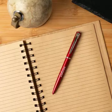 Penna a sfera rossa Waterman Graduate personalizzata con incisione del testo