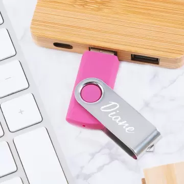 Chiave USB twister rosa incisa da 16 GB - Chiavetta USB colorata personalizzata