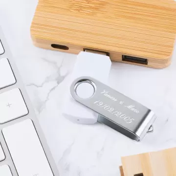 Chiave USB bianca da 16GB da incidere