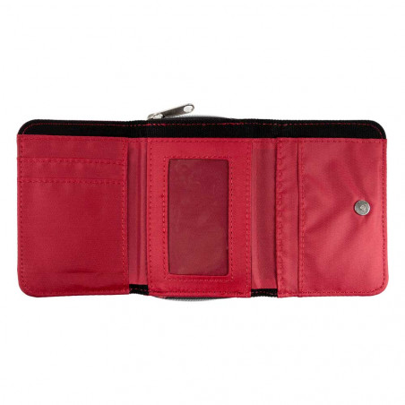 Interno del portafoglio rosso tessuto