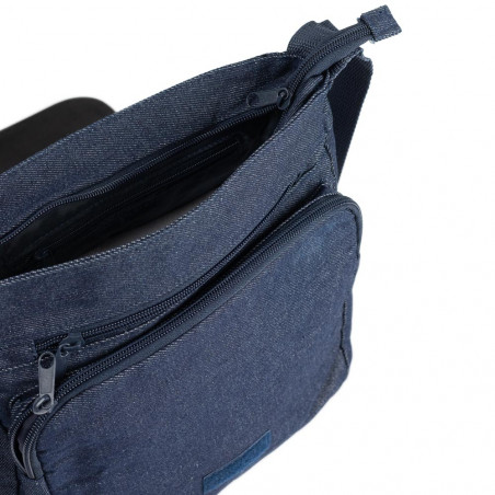 Nella borsa a tracolla Nella borsa a tracolla