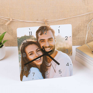 Orologio personalizzato con formato quadrato foto