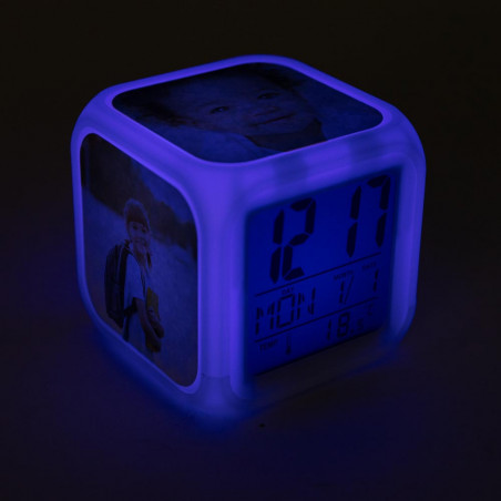 Sveglia con luce notturna da personalizzare Sveglia con luce notturna da personalizzare