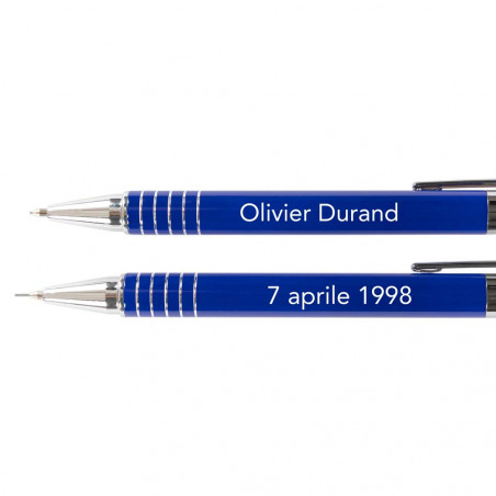 Zoom su 2 penne blu personalizzate Zoom su 2 penne blu personalizzate