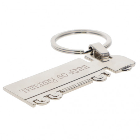 Personalizzazione camion portachiavi inciso Personalizzazione camion portachiavi inciso