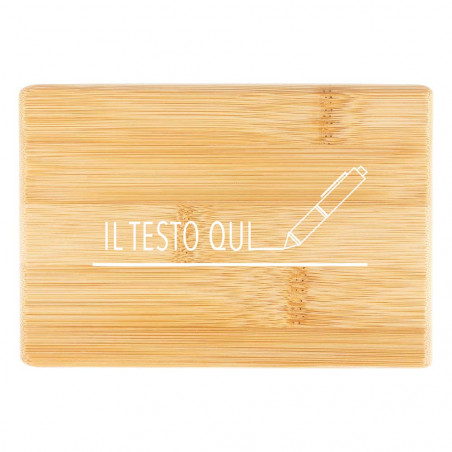 Incisione del testo su scatola di gioielli in legno Incisione del testo su scatola di gioielli in legno