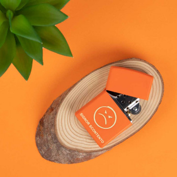 Incisione personalizzata accendino Zippo arancione