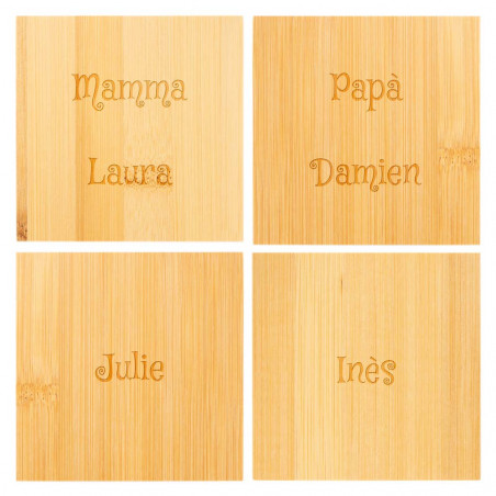 Set di 4 sottobicchieri in legno incisi Set di 4 sottobicchieri in legno incisi