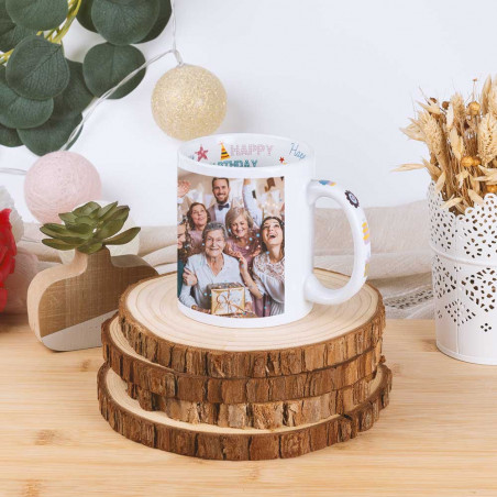 Tazza con interni di happy birthday personalizzati