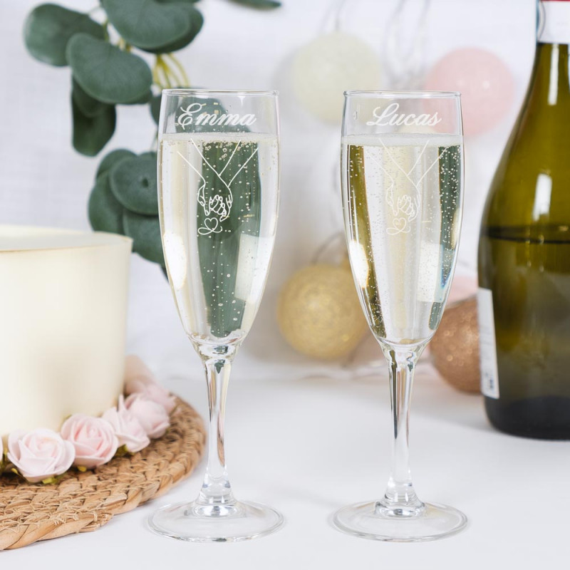 duo coppe di champagne mani intrecciate incise
