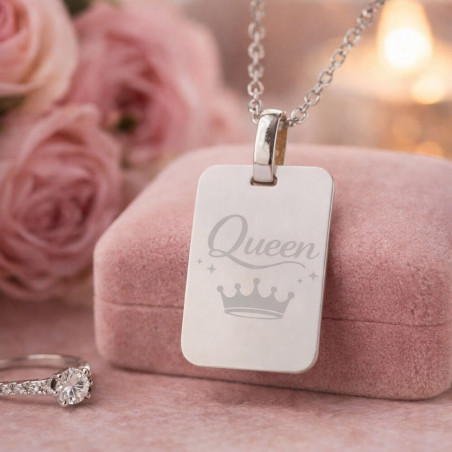 Ciondolo rettangolo in argento con design incisa