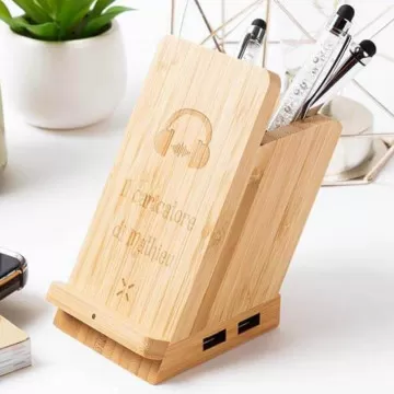 Portapenne in legno collegato
