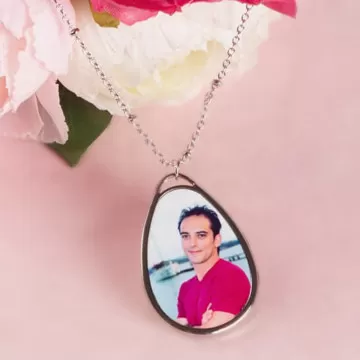 Collana ovale personalizzata con foto