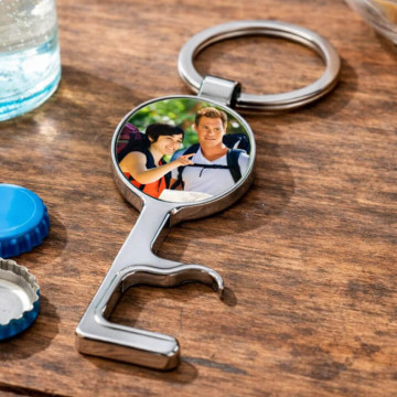 Portachiavi a forma di chiave con apribottiglie