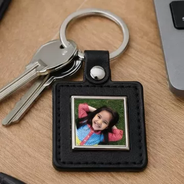 Portachiavi quadrato in similpelle personalizzato con foto
