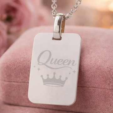 Collana rettangolare incisa in argento