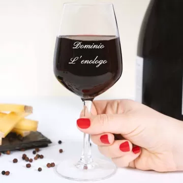 Calice vino rosso inciso