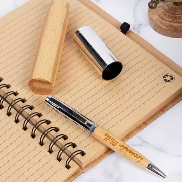 Penna in bambù con astuccio personalizzata