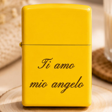 Accendino Zippo giallo inciso