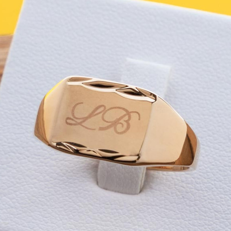 Chevalier placcato oro 18K inciso