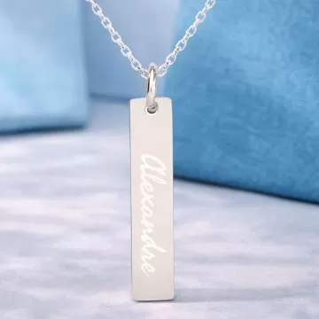 Collana con pendente verticale in argento