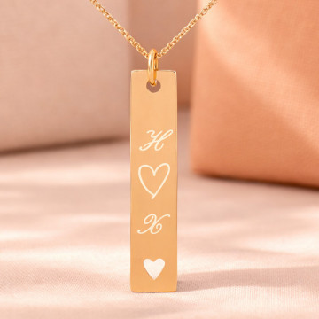 Collana con pendente verticale e iniziali placcato oro