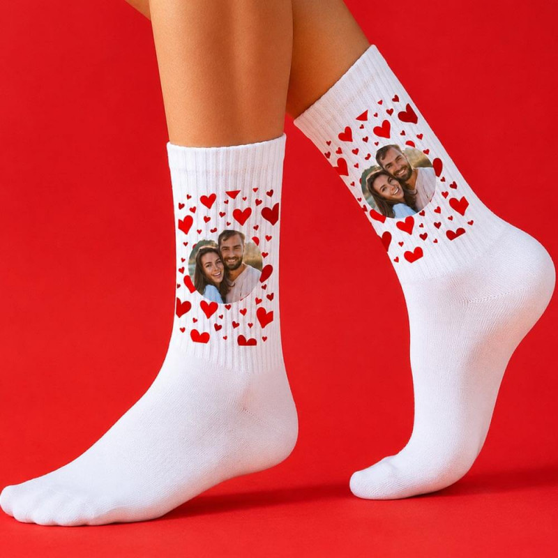 Calzini personalizzati con foto e cuori rossi