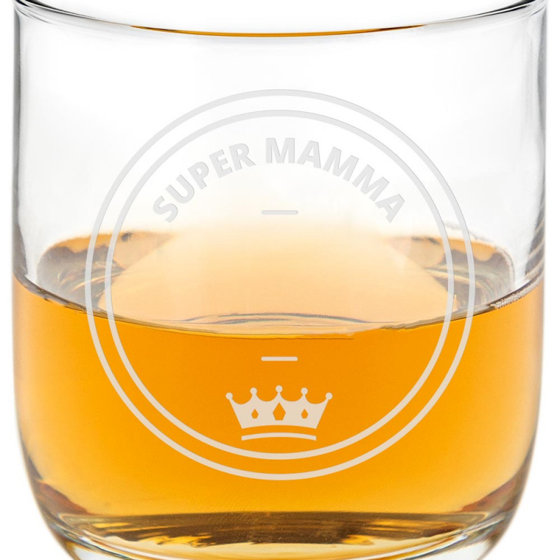 Bicchiere di rum mamma